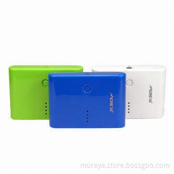 Large capacity of 8000mA power bank with newest high quality 18650 battery and double USB ports